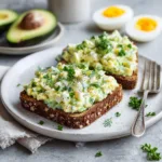 Salade d’Œufs à l’Avocat Saine – Facile et Rapide pour un Déjeuner Simple 9 Menumaison avocado egg salad featured