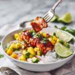Bols de Saumon BBQ au Riz avec Salsa Mangue et Avocat 9 Menumaison bbq salmon bowl serving