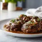 Slow Cooker Salisbury Steak : Recette Facile et Savoureuse
